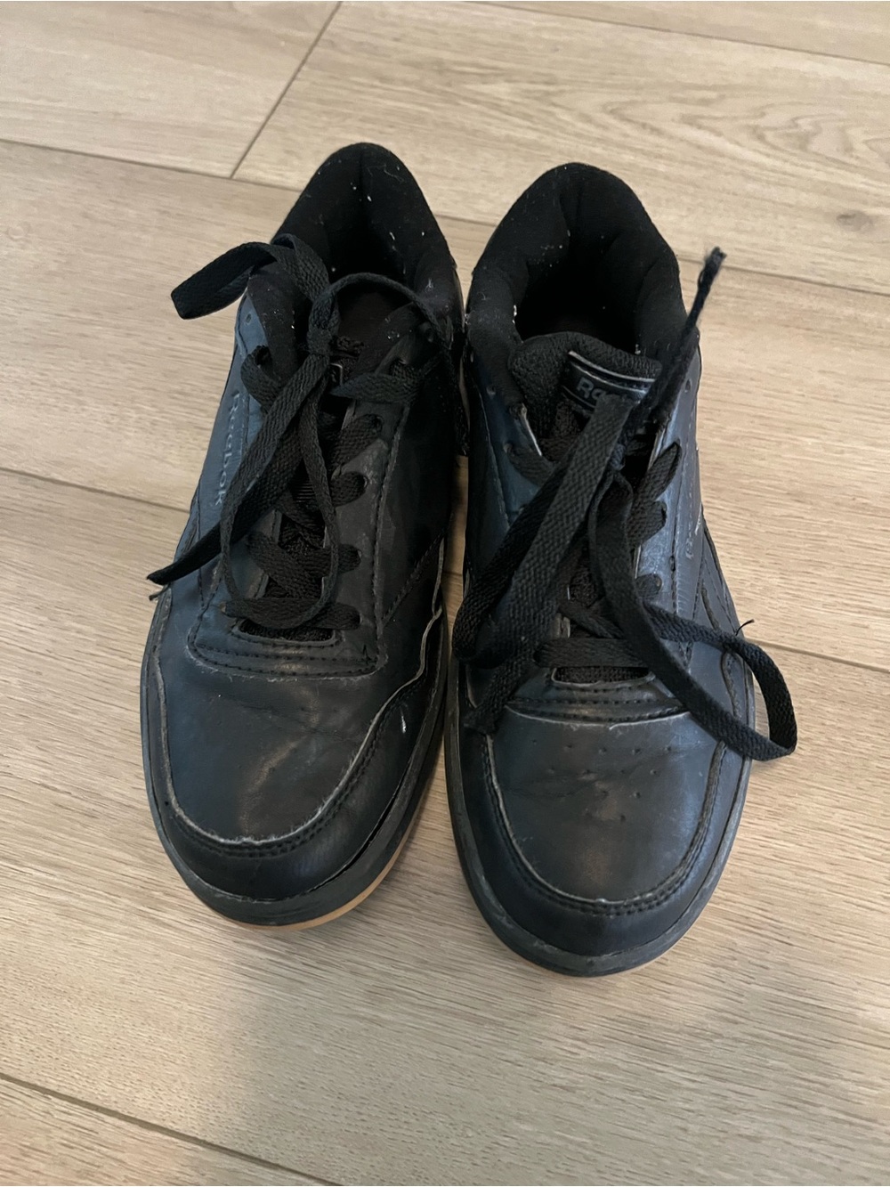 Reebok Black Leather Sneakers Men’s 5 Women’s 6.5 Lace Up Casual Shoes